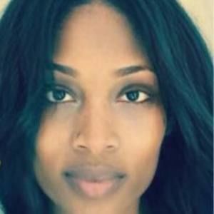 Meet your Posher, Cynthia